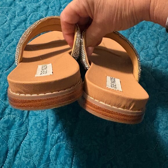 Steve Madden 3-Band Rhinestone & Silver Studded Slip-On Sandals Sz.8 - Picture 2 of 6